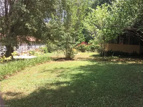1027 Old Wagon Rd, King, NC 27021 photo 35
