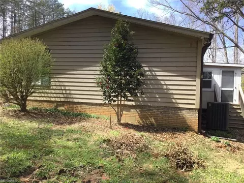 1027 Old Wagon Rd, King, NC 27021 photo 31