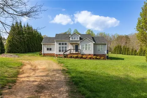 185 Deerstand Dr, Madison, NC 27025