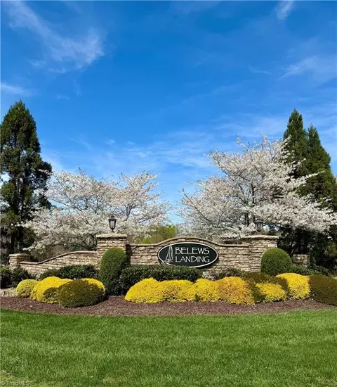 181 Leeward Dr, Stokesdale, NC 27357