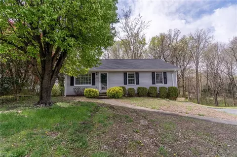 308 Appledore Ct, Winston Salem, NC 27103