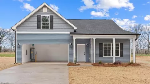 699 Deadmon Rd, Mocksville, NC 27028