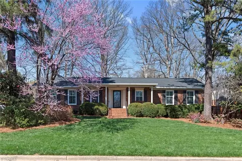 3302 Albemarle Dr, Greensboro, NC 27410