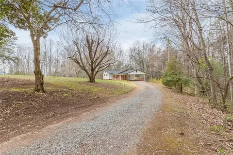 View/Area - 304 Mitchell Ridge Rd, Elkin, NC 28621 photo 1 of 1