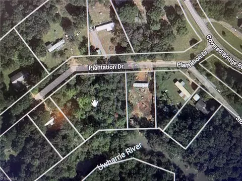 5653 Plantation Dr, Trinity, NC 27370