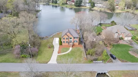 4088 Beaver Brook Rd, Clemmons, NC 27012