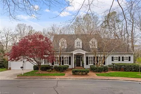 6 Saint Augustine Sq, Greensboro, NC 27408