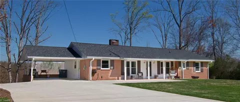107 Pine St, North Wilkesboro, NC 28659