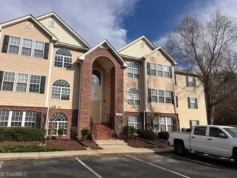 331 Ivy Glen Ct, Winston Salem, NC 27127