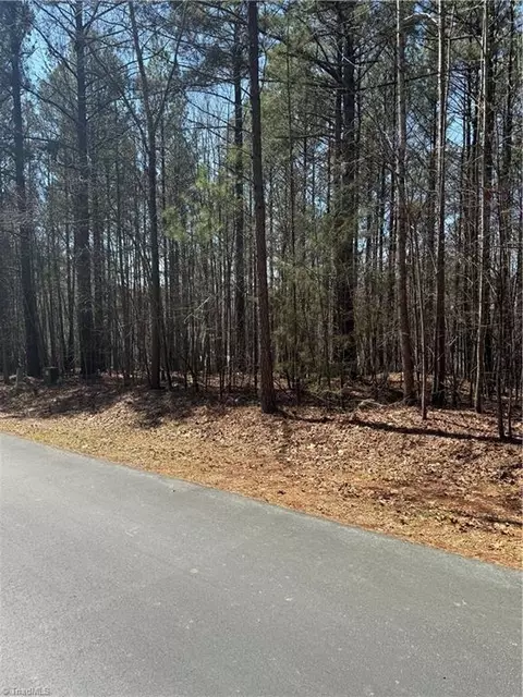 153 Cove Wood Dr, Denton, NC 27239