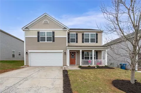 6710 Championship Dr, Whitsett, NC 27377