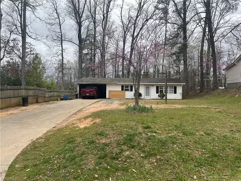 4181 Winnipeg St, Winston Salem, NC 27105