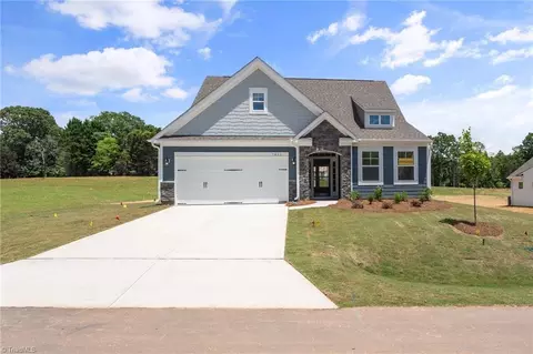 7823 Fairview Garden Trl, Clemmons, NC 27012