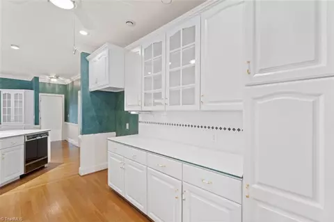 Kitchen - 121 Windermere Way, King, NC 27021 photo 2 of 3