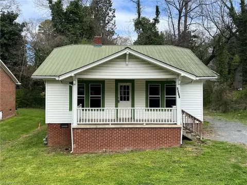 1222 Winslow Ave, Asheboro, NC 27205