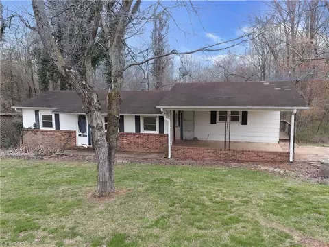 1601 Macedonia Church Rd, Ronda, NC 28670