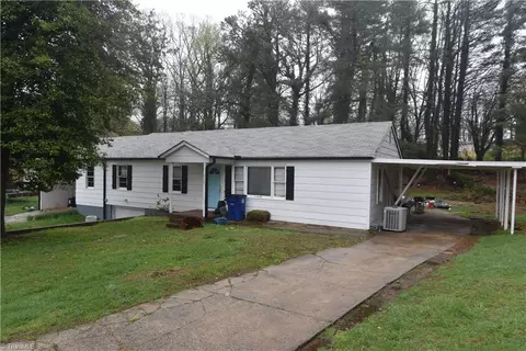 1231 Ada Ave, Winston Salem, NC 27105