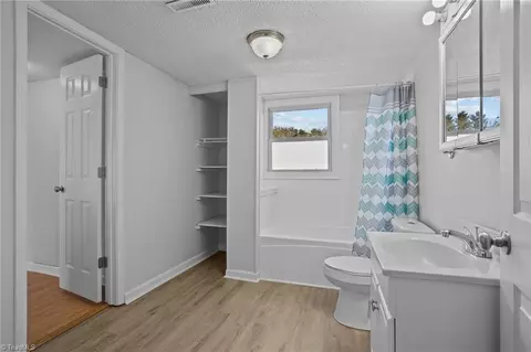 Bath - 1801 Flatrock St, Winston Salem, NC 27107 photo 3 of 5