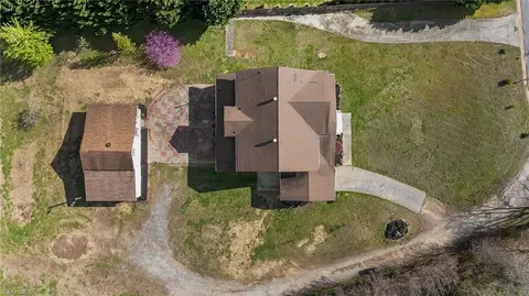 Exterior - 1801 Flatrock St, Winston Salem, NC 27107 photo 2 of 5