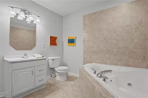 Bath - 1801 Flatrock St, Winston Salem, NC 27107 photo 2 of 5