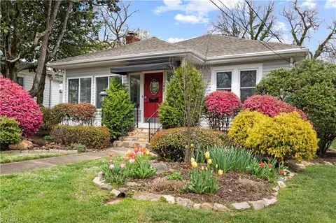 1927 Brantley St, Winston Salem, NC 27103