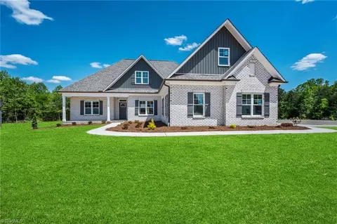 110 Crickets Run, Lexington, NC 27295
