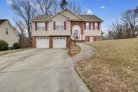 3001 Bridgeport Dr, Winston Salem, NC 27103