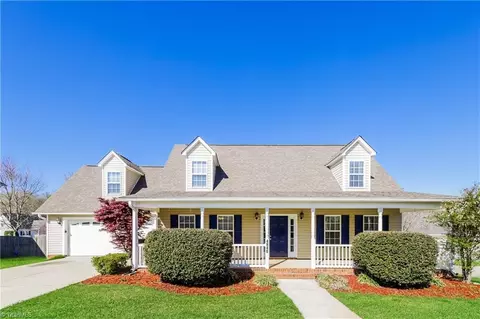 4940 Bridgton Place Dr, Winston Salem, NC 27127