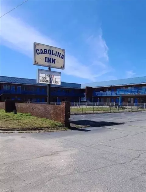 1015 Jackson St, Roanoke Rapids, NC 27870