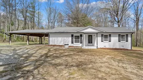 7339 Vance Rd, Kernersville, NC 27284