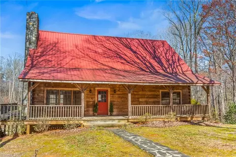 4624 S Us Highway 601, Yadkinville, NC 27055