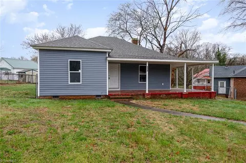 938 Overlook Ave, Eden, NC 27288