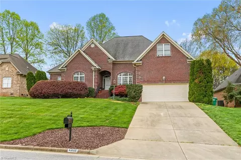 4309 Poplar Creek Ln, High Point, NC 27265