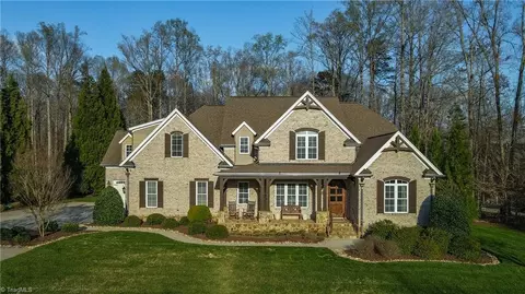 6790 Bronco Ln, Summerfield, NC 27358