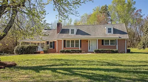 237 Linville Springs Rd, Kernersville, NC 27284