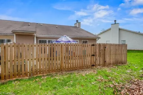 2886 Waterstone Loop, High Point, NC 27265 photo 13
