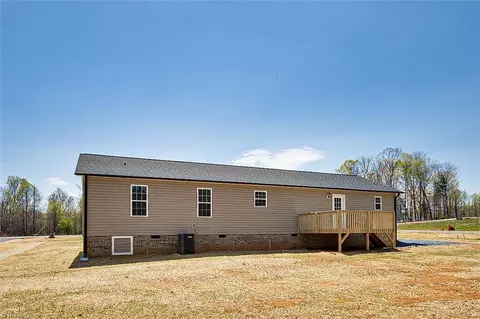 Exterior - 4260 Tessa Ct, Trinity, NC 27370 photo 3 of 4