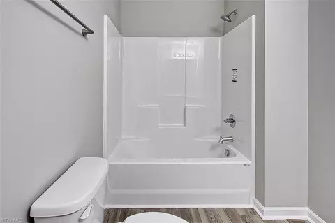Bath - 4250 Tessa Ct, Trinity, NC 27370 photo 4 of 4