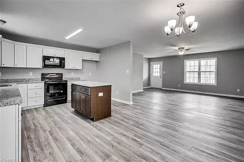 Kitchen - 4250 Tessa Ct, Trinity, NC 27370 photo 2 of 5