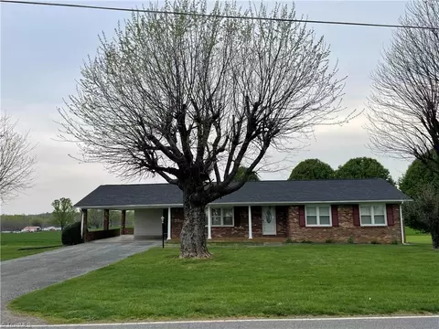 185 Crossroad Church Rd, Dobson, NC 27017