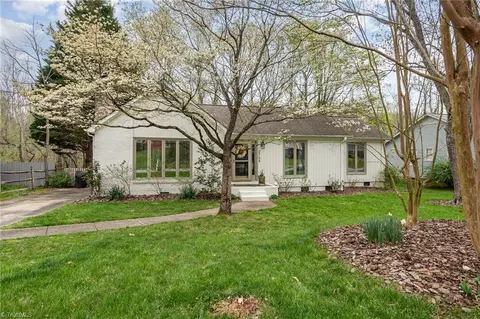 2704 Bardwell Rd, Greensboro, NC 27410