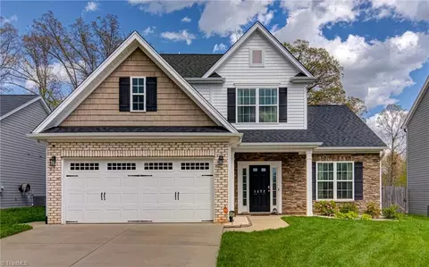 1472 Land Grove Dr, Kernersville, NC 27284