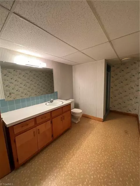 Bath - 1158 Mountain View Rd, King, NC 27021 photo 4 of 4
