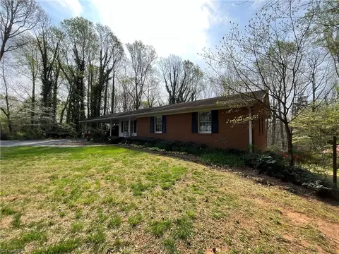Exterior - 1158 Mountain View Rd, King, NC 27021 photo 5 of 15