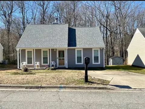 2714 Bears Creek Rd, Greensboro, NC 27406