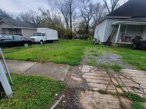 808 Commerce Ave, High Point, NC 27260 photo 3