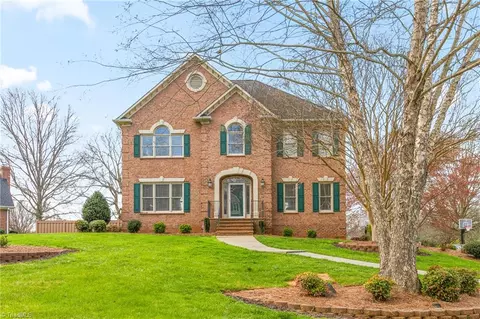 133 Keswick Dr, Advance, NC 27006