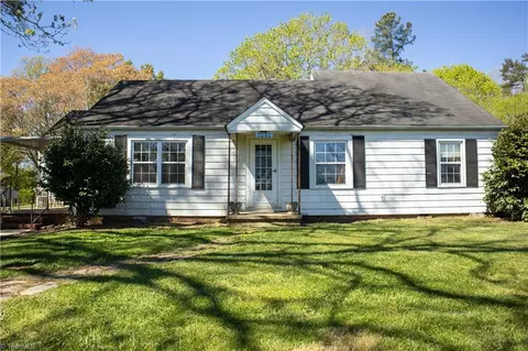6529 Lou Cranford Rd, Denton, NC 27239