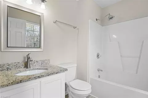 Bath - 137 Bellevue Dr, High Point, NC 27265 photo 3 of 3