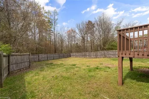 Exterior - 137 Bellevue Dr, High Point, NC 27265 photo 8 of 9